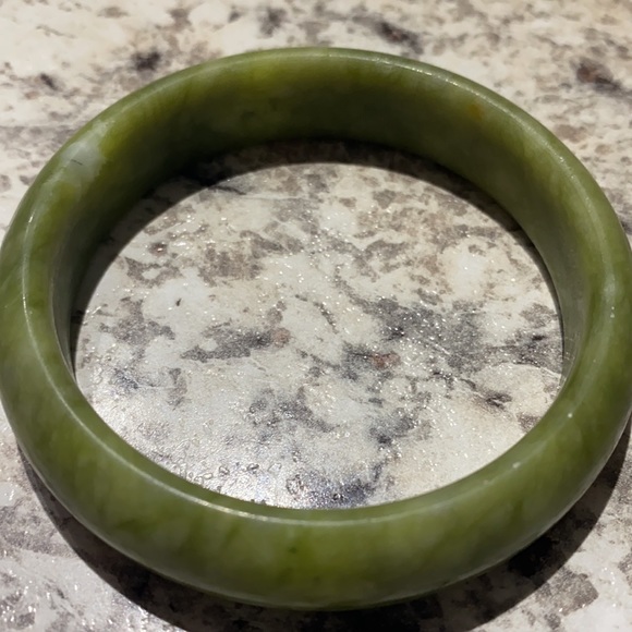 Authentic Jade Bangle Bundle - Picture 5 of 9